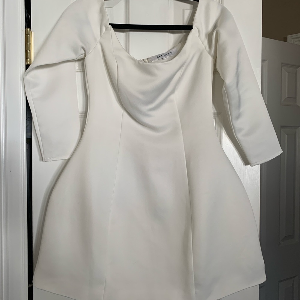 Elliatt Vida Dress - Picture 2 of 6